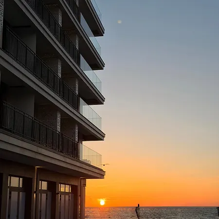 Baltic Infinity Garden 316 - & Pool Access